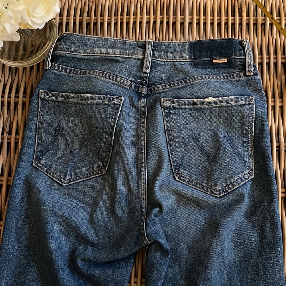 ✨ MOTHER Denim Rider Skimp Size 26 ✨